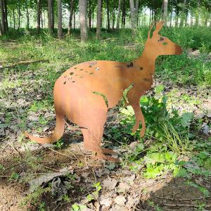 Wholesale High Durable Weather-Resistant Steel Garden Metal Ornaments Opossum Shape from china suppliers