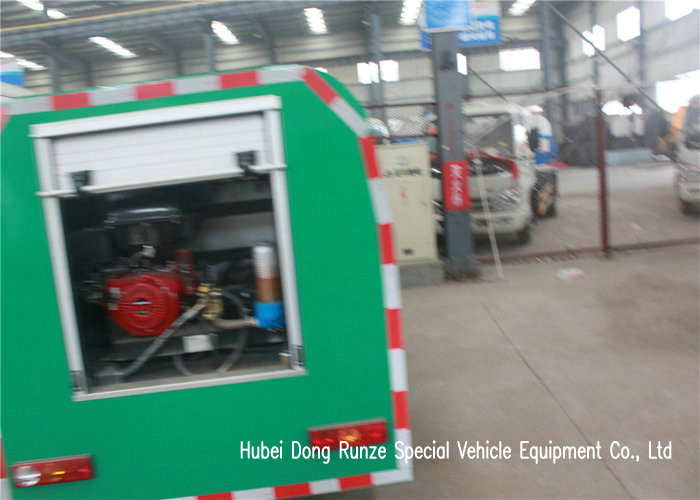 Mini High Pressure Washing Truck For Road Washing and Jetting Sewer 1000 Liters