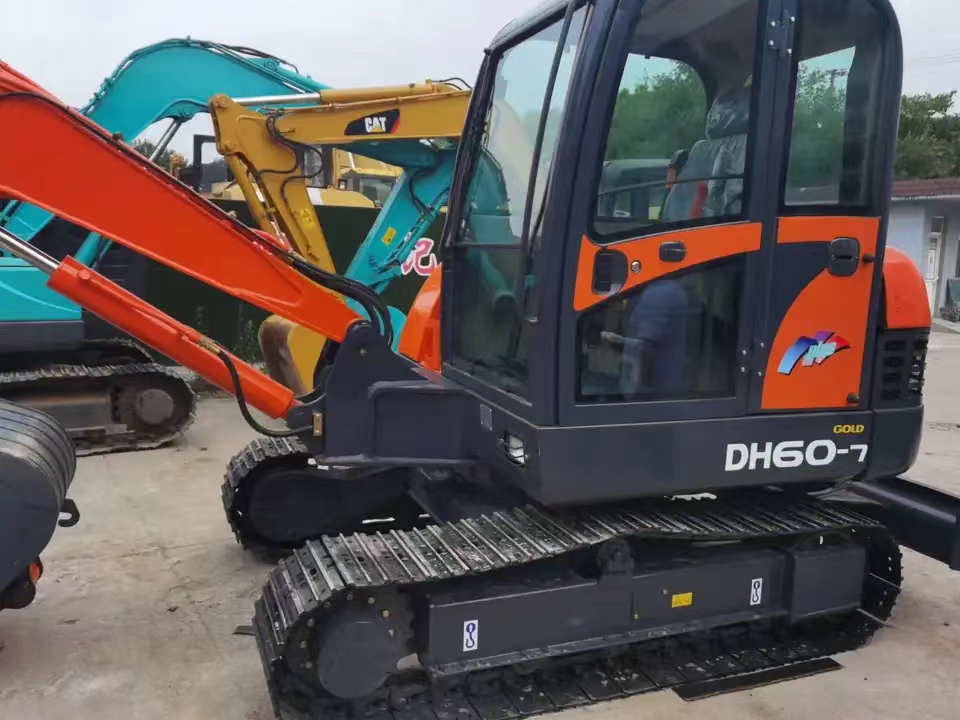 Good condition Original DH60 DOOSAN digger doosan DX55 DX60 Used Korea Make excavator