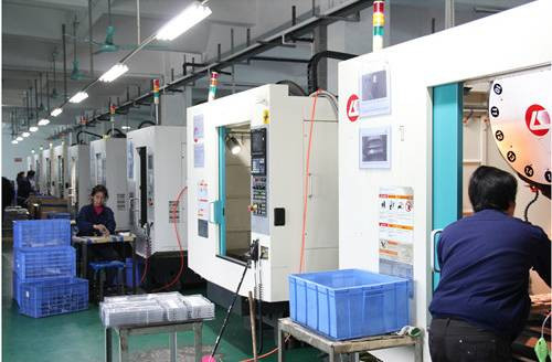 Professional Customized Large Aluminum Extrusion Heatsink with Heat Pipe 9