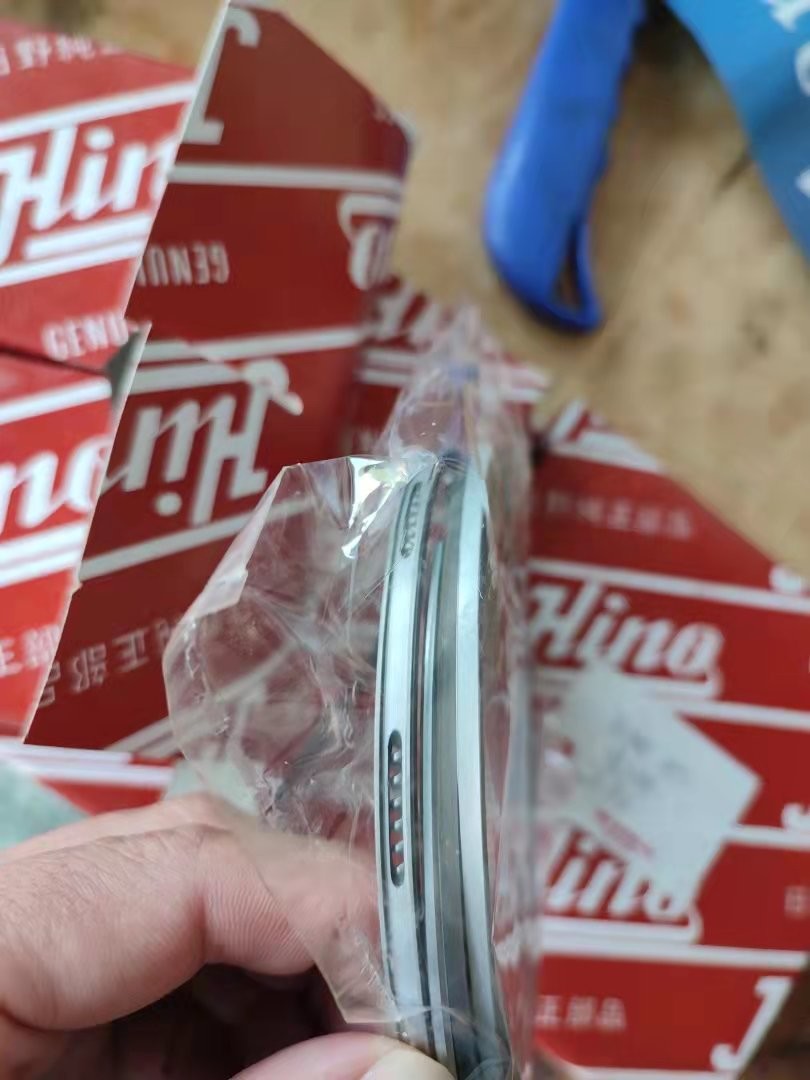 El100 Hino Diesel Engine Parts Piston Ring 116mm Kit 13011-1700