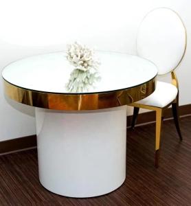 Wholesale Unique gold sweetmeats acrylic stand cake table for wedding event party from china suppliers
