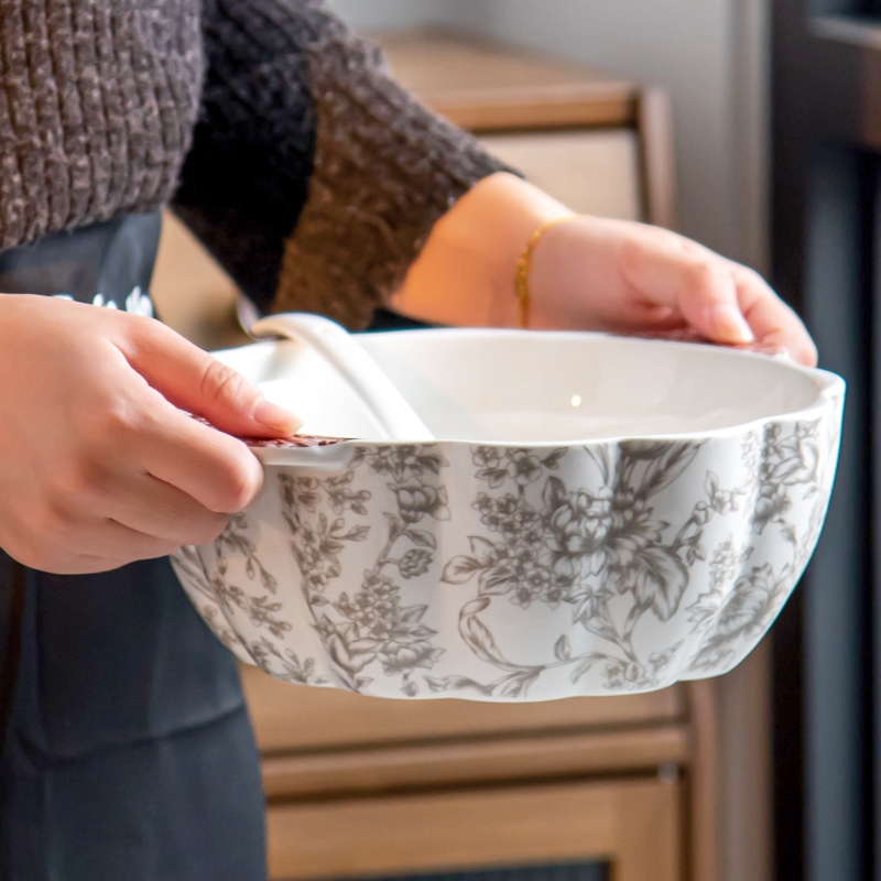 Floral Pattern Ceramic Serving Bowl 9 Inch Porcelain Bowl For Large Salads And Soups