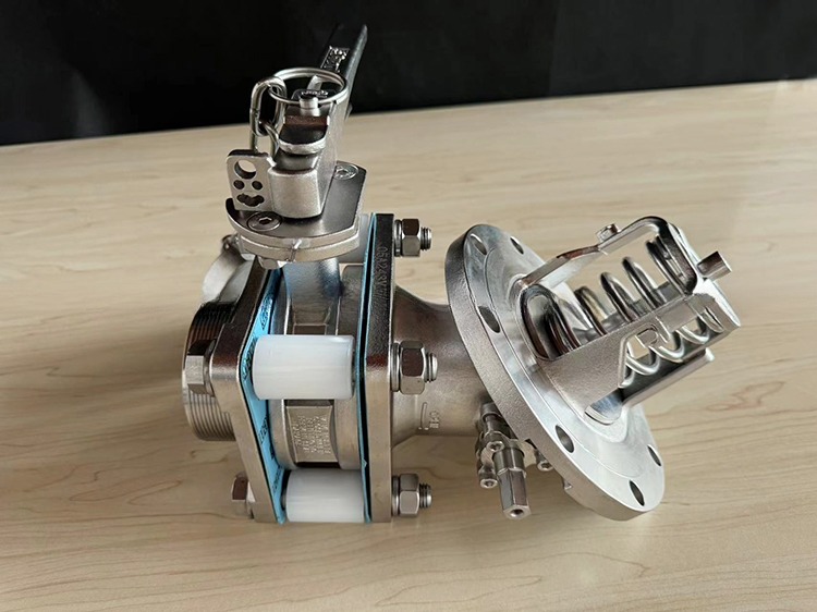 ISO Tank Container Spare Parts 3 inch 45 Degrees Bottom Discharge and Sample Valve with Pressure Gauge 1.4''BSP 0-40 bar