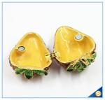 Small Starwberry with Rhinestone jewelry trinket box wholesale Delicate Wedding