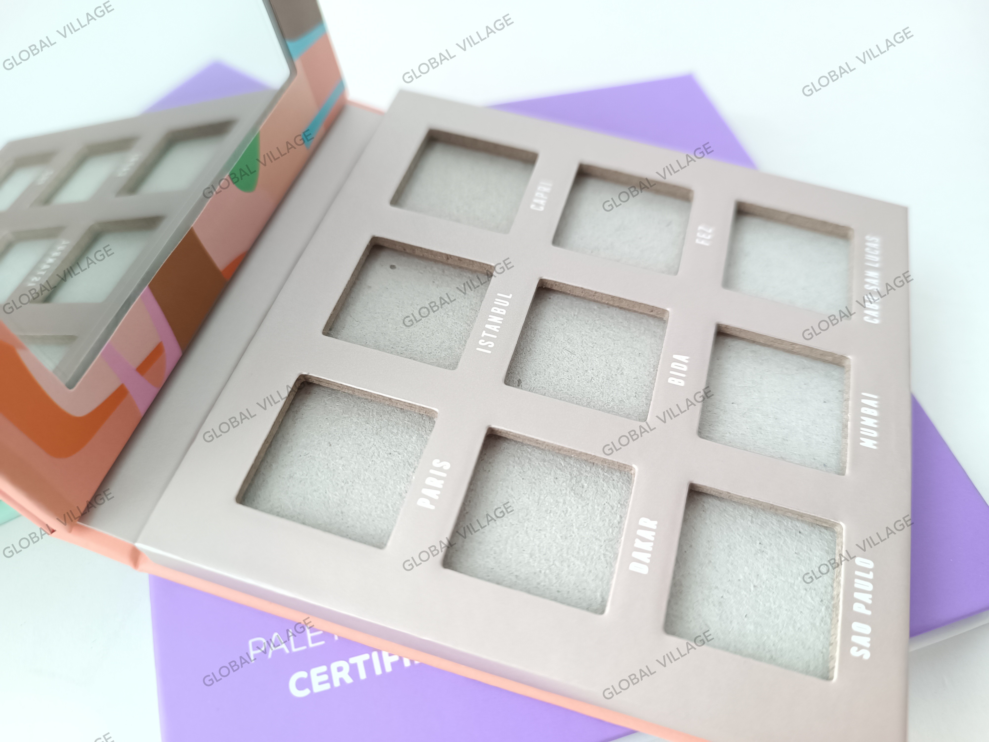 Multicolor 9 Pans Makeup Eyeshadow Palette Magnetic CMYK Printing With Mirror
