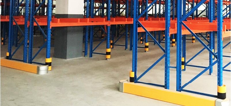 Curved Ground Safety Barrier