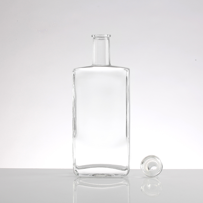 Shandong 700ml 750ml Flat Square Decal Glass Wine Bottle with Customize Sealing Type
