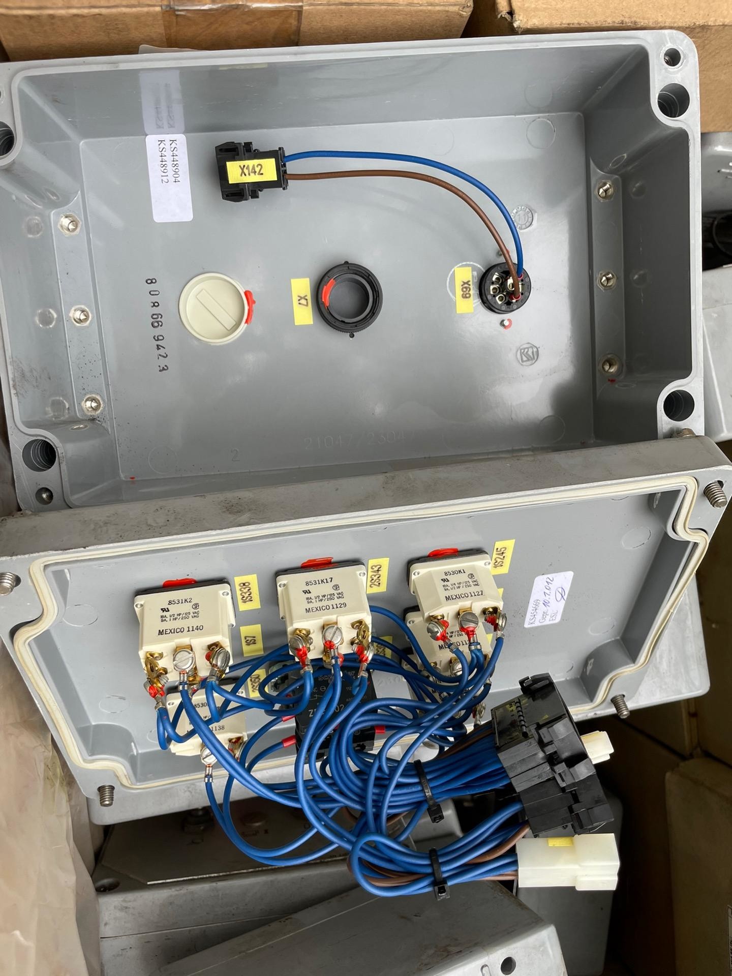 Putzmeister concrete pump truck parts, concrete pump truck electrical control box assembly 454669