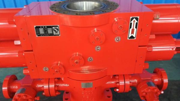 Bore Size 7-1/16" Oilfield Drilling Blowout Preventer Equipment Double Type Ram