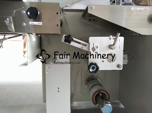3.4Kw 50Hz Snack Packing Machine , 150BPM Horizontal Flow Wrap Packing Machine