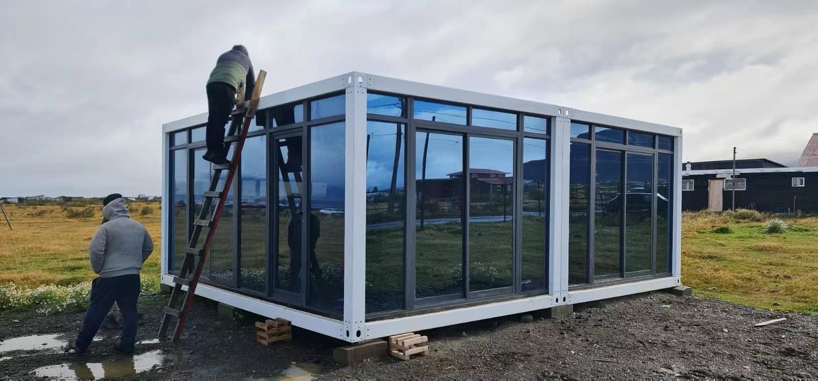 BOX SPACE Custom 20 Ft Mobile House Duplex Prefabricated Container Home Kits Resort Detachable Prefab House
