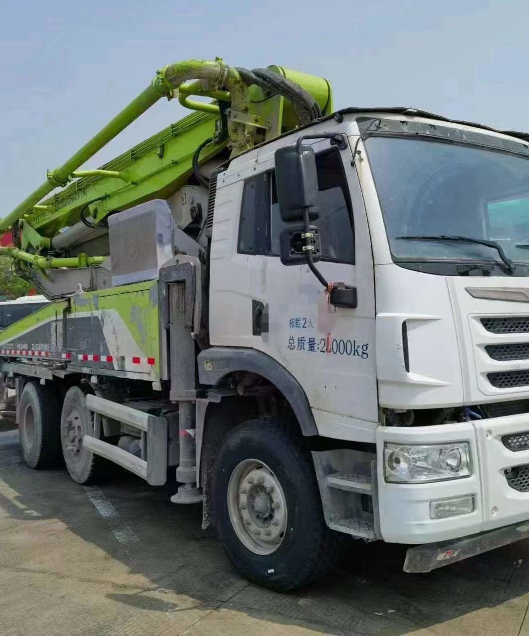 Zoomlion Rare Model Concrete Pump Truck 40 Meters, If Necessary, Please Send an Inquiry