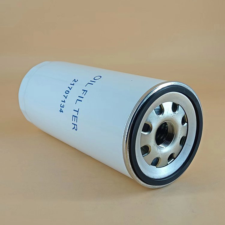 Truck Oil Filter 21707134 The Ultimate Protection for Your Truck's Engine Weight KG 2