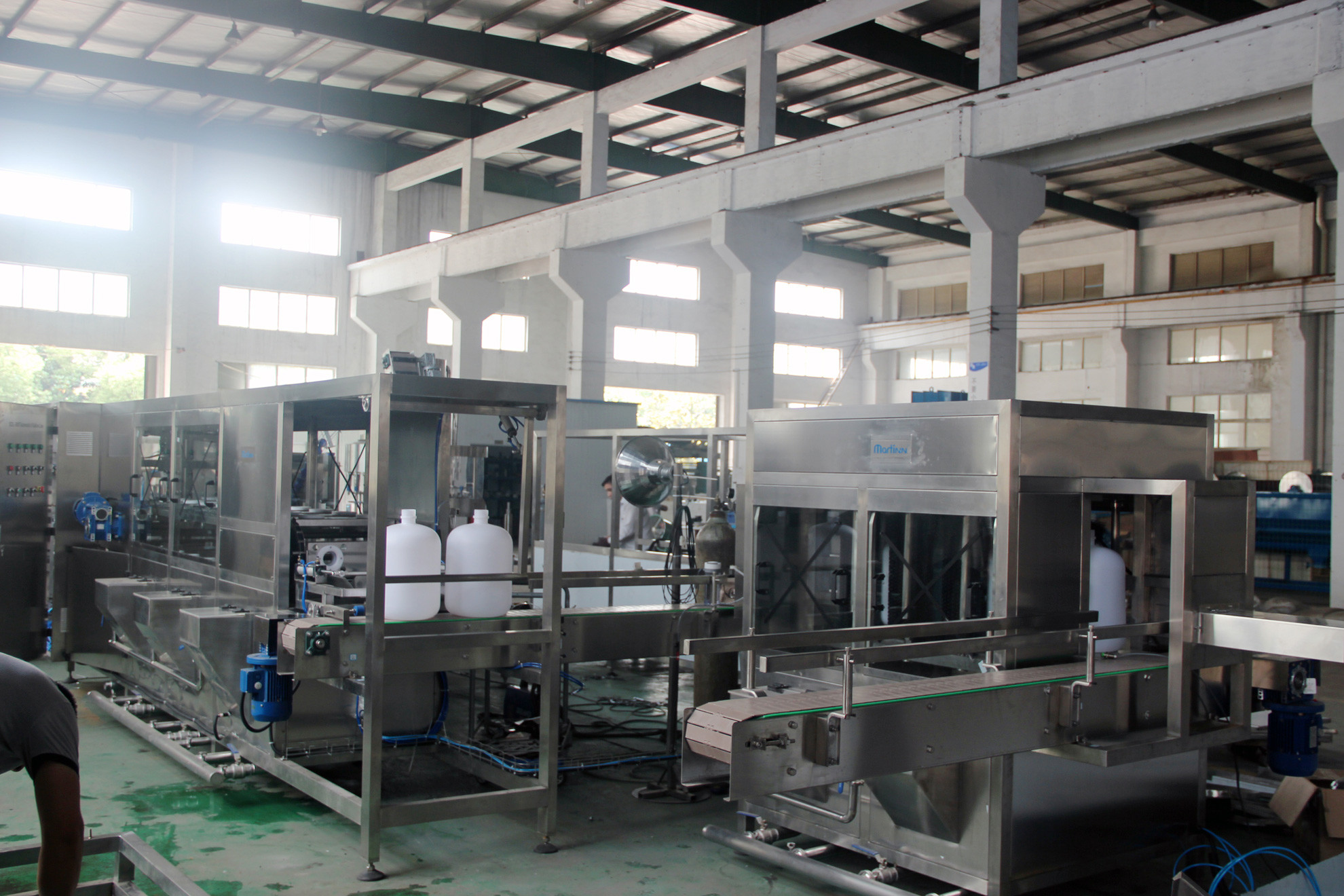 High Speed 5 Gallon Water Filling Machine , Bottle Filling Equipment 300BPH Capacity