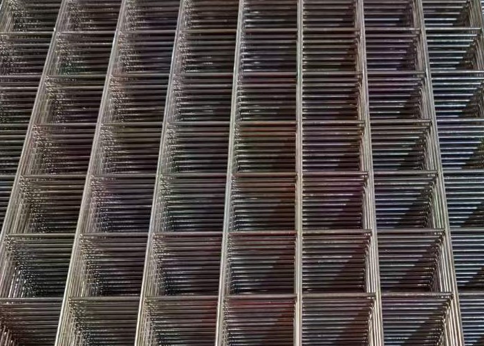 1/4 Inch Silver 1x30m Welded Wire Fence Panels
