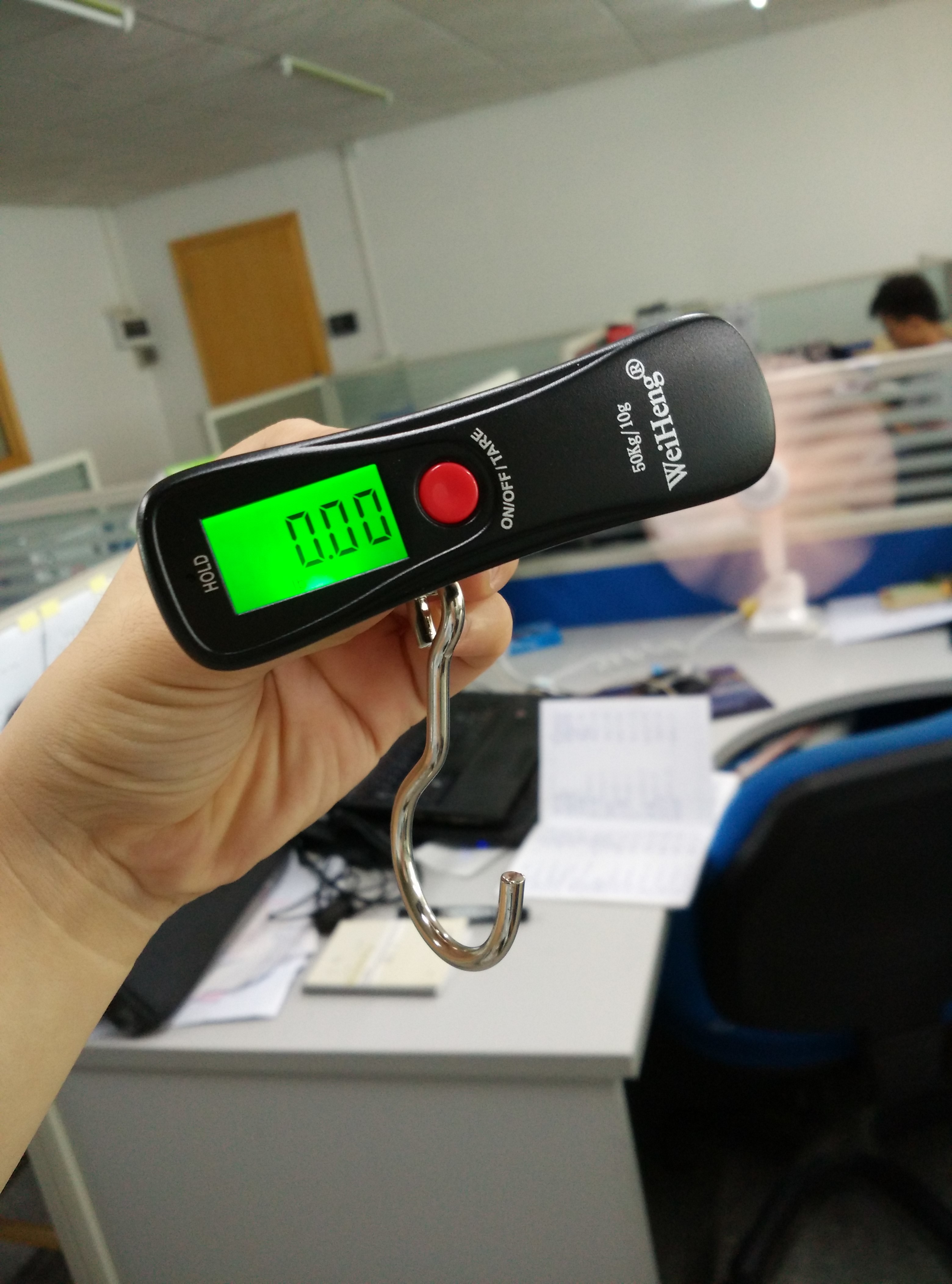 Black Hook Strap Travel Digital Scale Over Load Indication With CR2032 Batteries