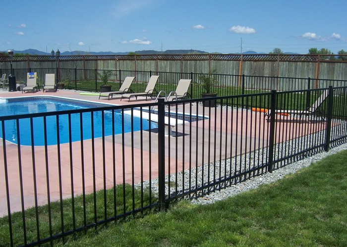 Garden Decorative 2530mm Metal Tubular Fencing Black Security Wrought