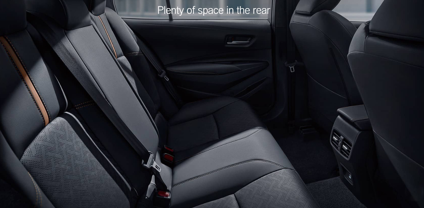 TO-YOTA LEVIN Hybrid Electric Car High Speed Electric Vehicle with 2700mm Wheelbase and 5 Seating Arrangements