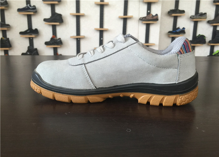 Genuine Cow Leather Rubber Safety Shoes Heat Resistant With Compound Material