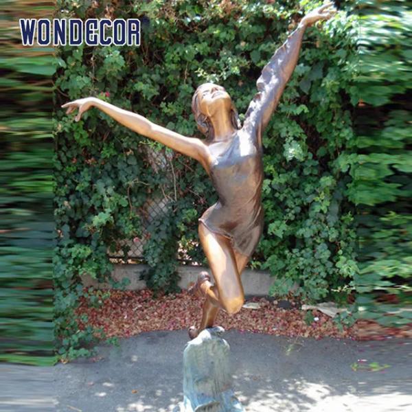 Outdoor garden decoration, a bronze statue of a beautiful woman dancing at the