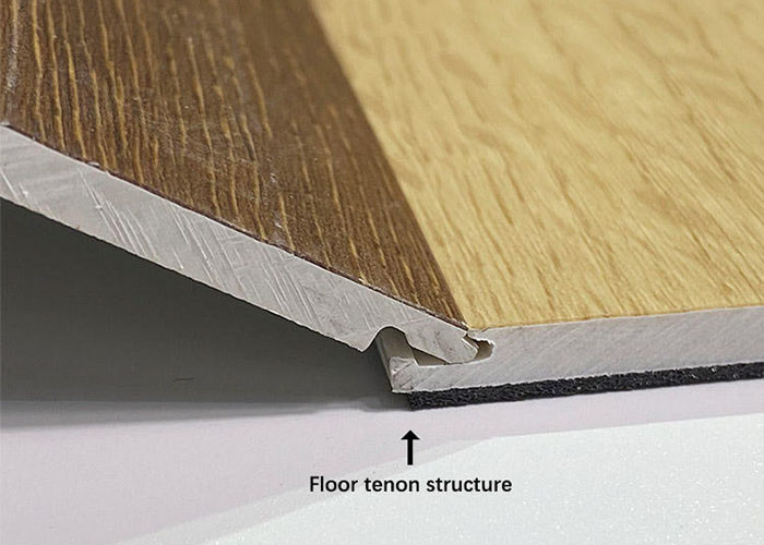 Fire Retardant 4mm Rigid Core Vinyl SPC Flooring ISO9001 Wood Texture