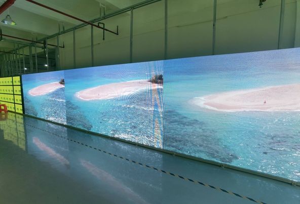 Full Color P2 LED Die-Cast Aluminum Screen / 2500nits Large Outdoor LED Display