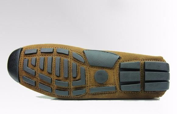 Handmade Mens Suede Walking Shoes Non Slip Genuine Leather Moccasin Gommino Shoes