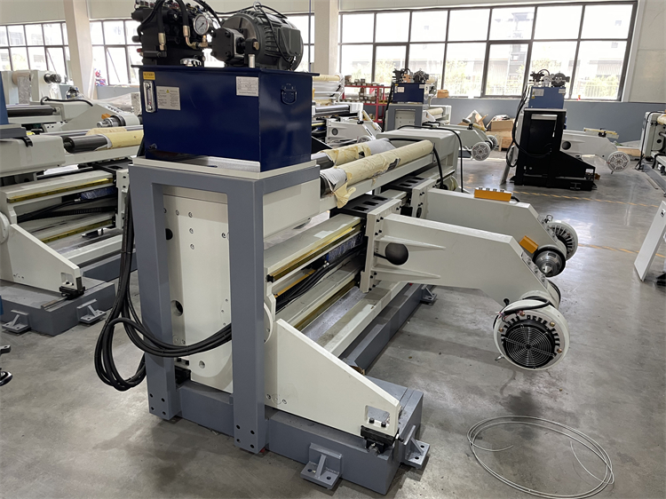 Max 1200KG Mother Roll Capacity Servo Driven Paper Sheeter Machine with Speed Control