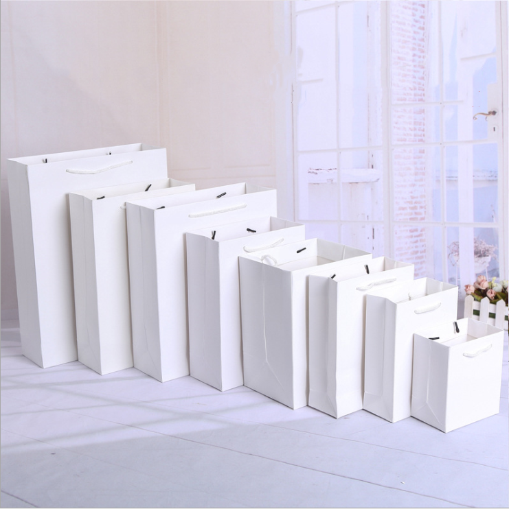 Customized Printing Card Paper Bags With Handles For Clothing Shopping