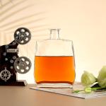 375/500/750/1000ml Customized Luxury Whisky Gin Glass Bottles for Beverage