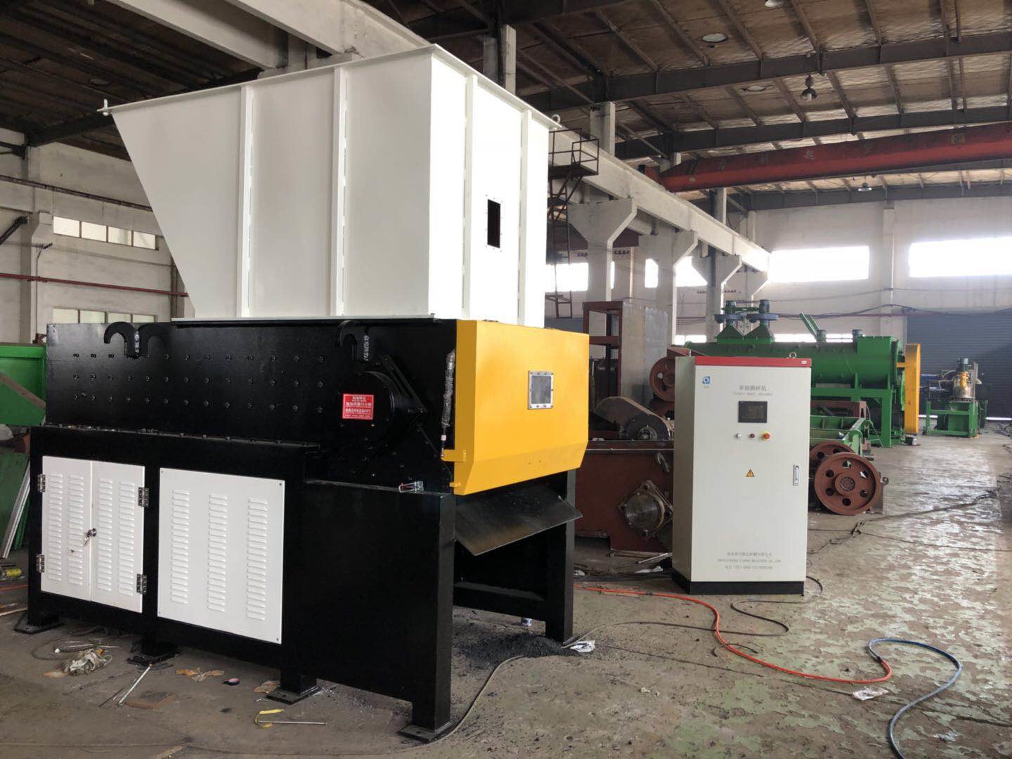3Phase SKD 11 Blade Single Shaft Shredder Machine