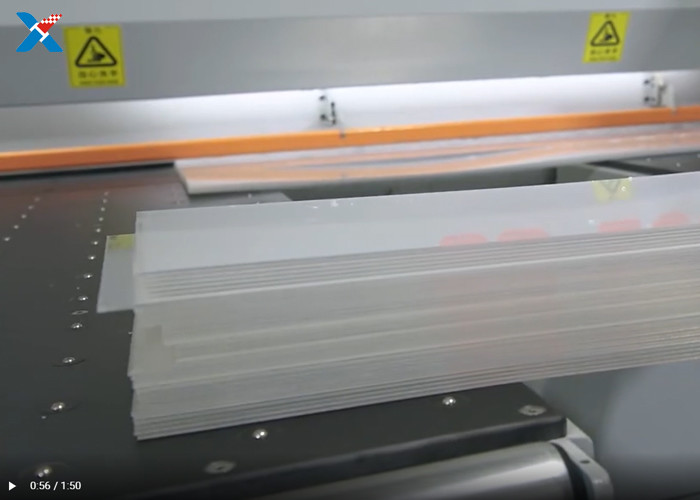 2mm Plexiglass Custom Cut Acrylic Sheet With Electronic Cutting Saw