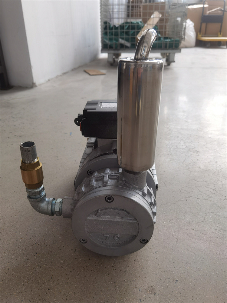 HL-V250D Milking Machine Dry Type Pump With 1.1Kw Motor And 250L Volume