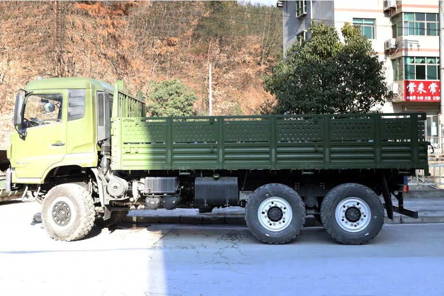 Dongfeng 320HP Euro6 Cargo Truck 6x6 Chassis All Wheel Drive 6 Wheels Diesel 6X6 Truck