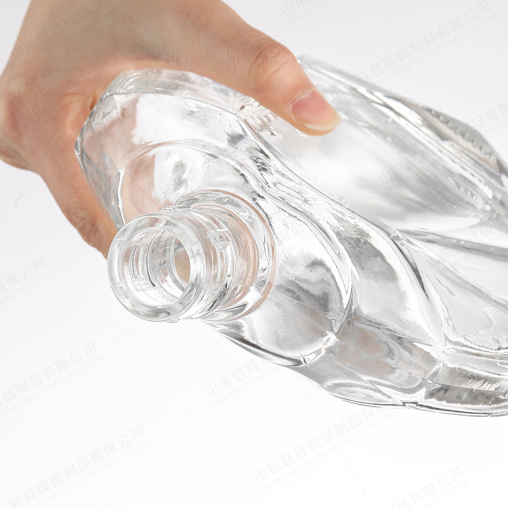 700ml Collar Material Glass Tequila Rum Whisky Liquor Spirit Glass Bottle