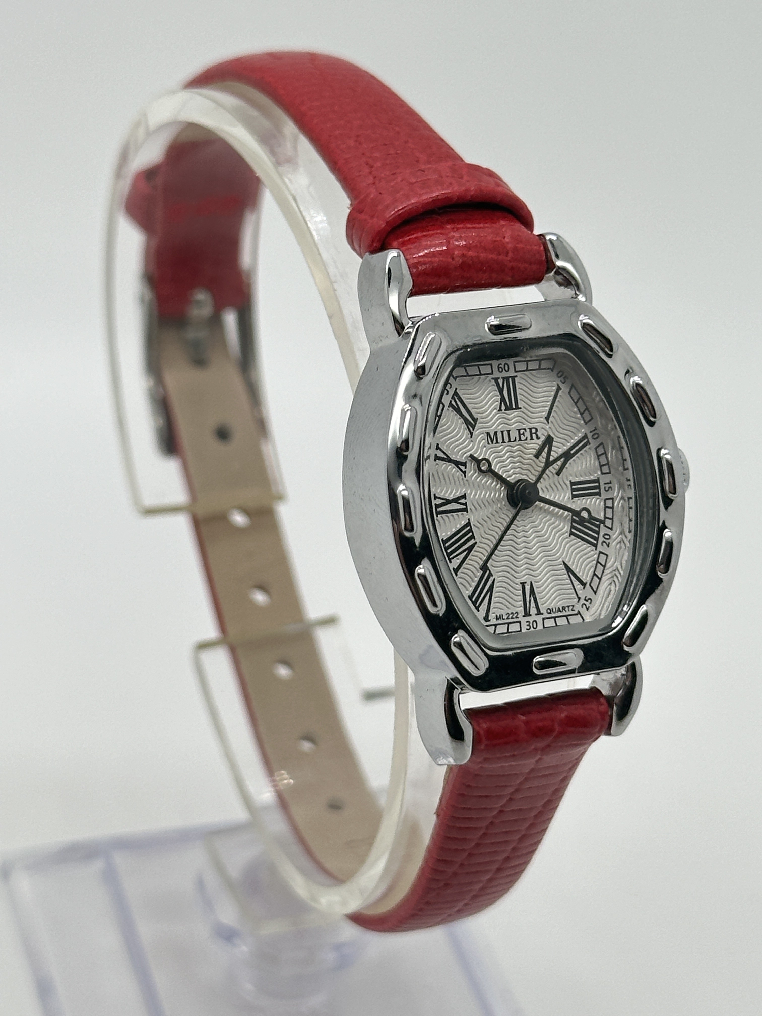 Miler ML-222 Classic Wholesale Gift Light Weight And Genuine Lady Leather Wrist Quartz Watch