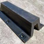 PIANC2002 Heavy Duty V Fenders for Dock Boat Protection Safety