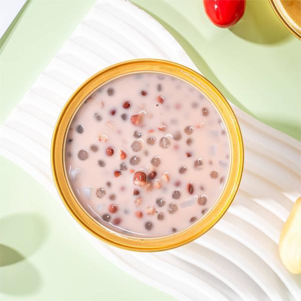 Red bean sago with milk , Sweet and nourishing , Eat light meals instead , A