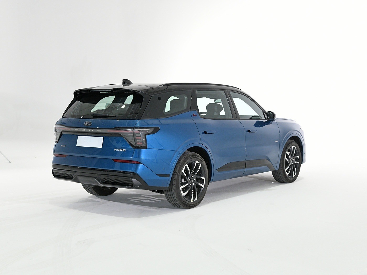 High Speed Luxury Ford Edge Suv New 5 Door 7 Seat SUV 193Km/H