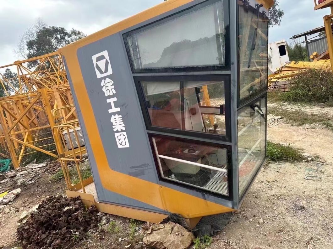 Used Tower Crane Zoomlion 6513-8 2021 Year of Machine for Sale with Good Performance