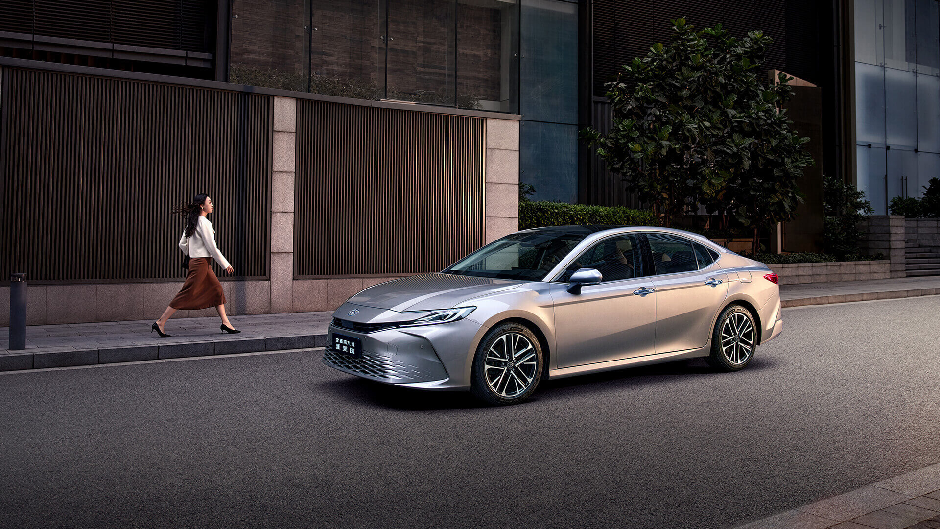 72kw Combined Maximum Power Toyota Camry 2024 Hybrid Gasoline Petrol Luxury Electric EV Sedan Car