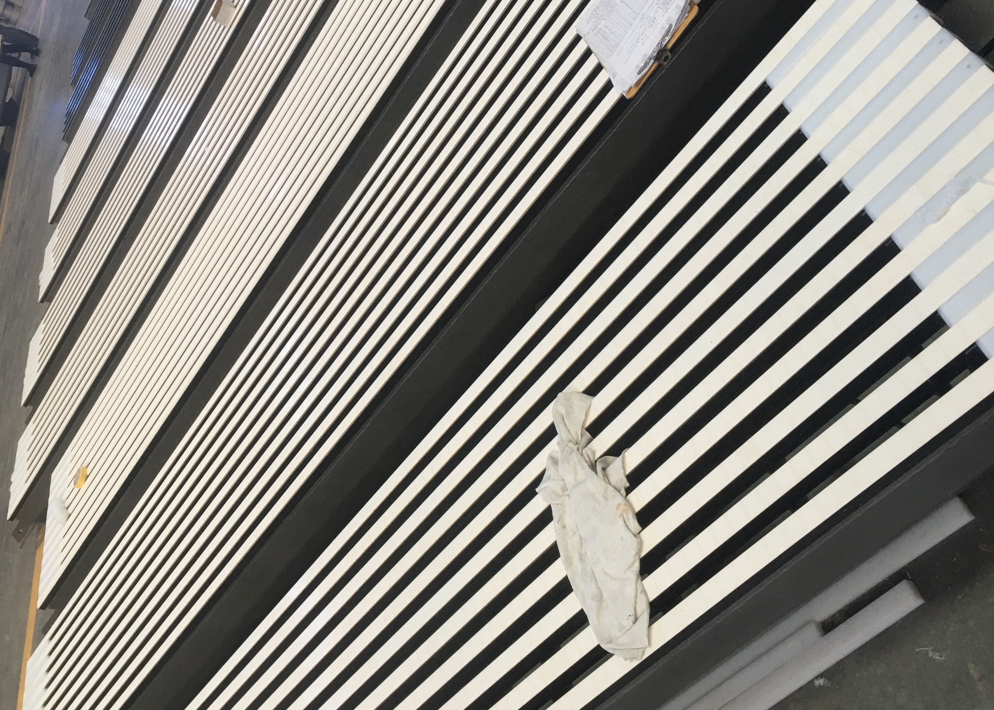 Ceramic Dewatering Elements Used In Fourdrinier Paper Making Machine