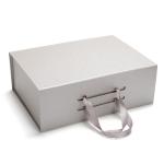 Shoe Clothing Gifts Cardboard Xmas Boxes Square With Magnet Closure OEM