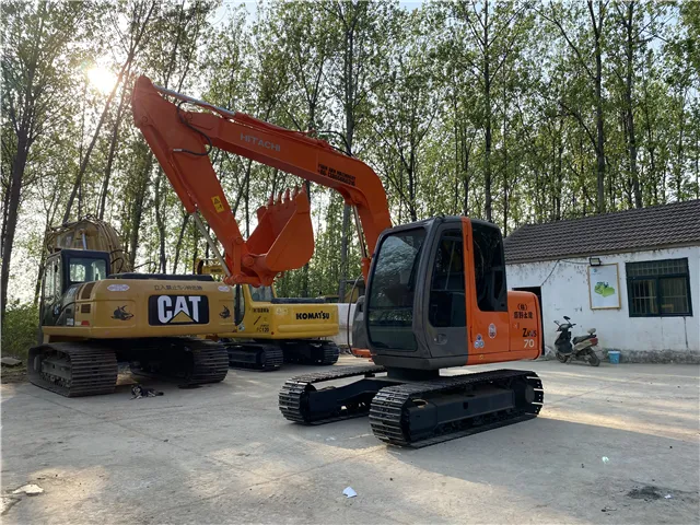 Hitachi ZX70 ZX130 ZX200 ZX210-3G ZX120 Excavators with 7TON Operating Weight in Japan