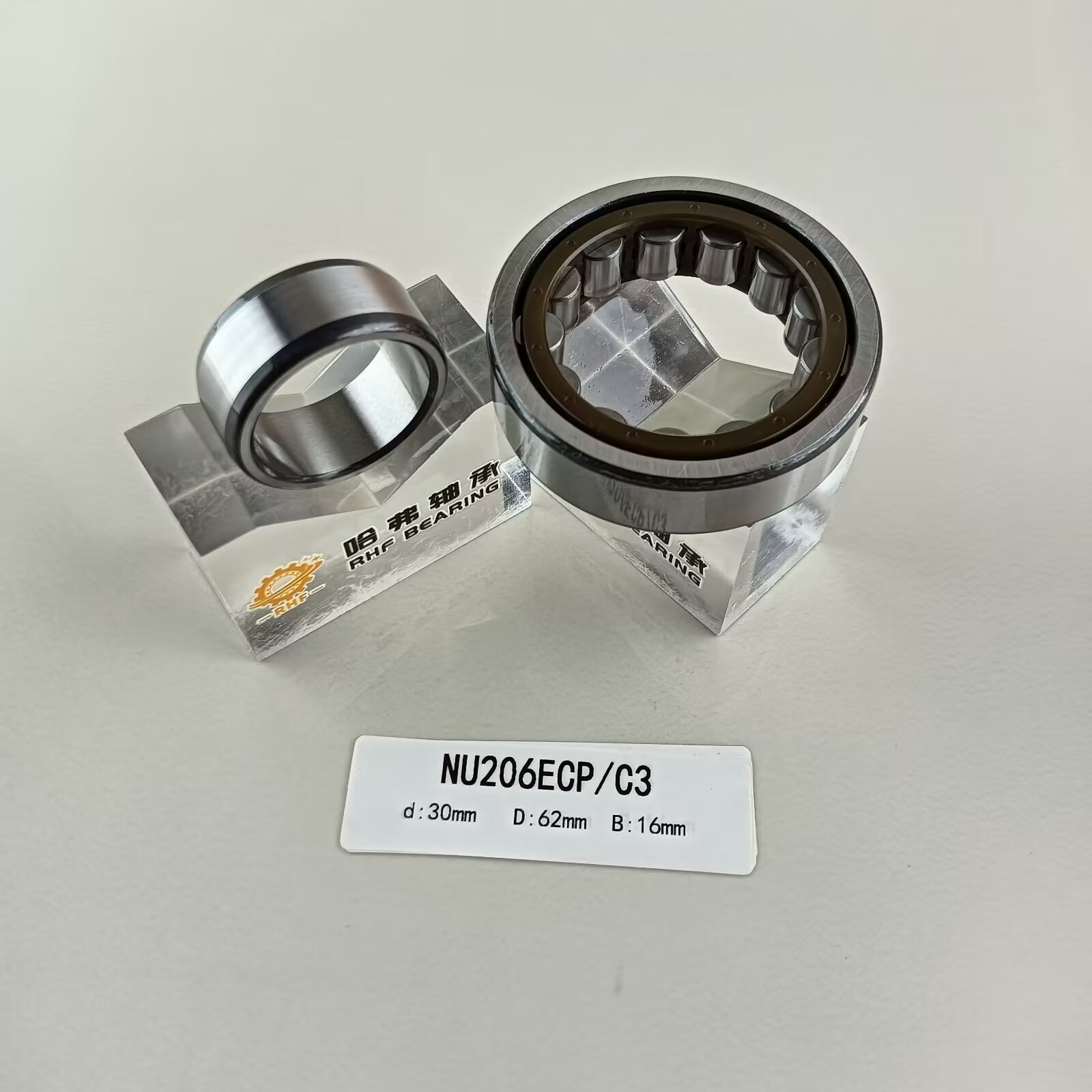 Single Row NU/NJ/NF206ECP Cylindrical Roller Bearing 30*62*16mm with High Load Capacity