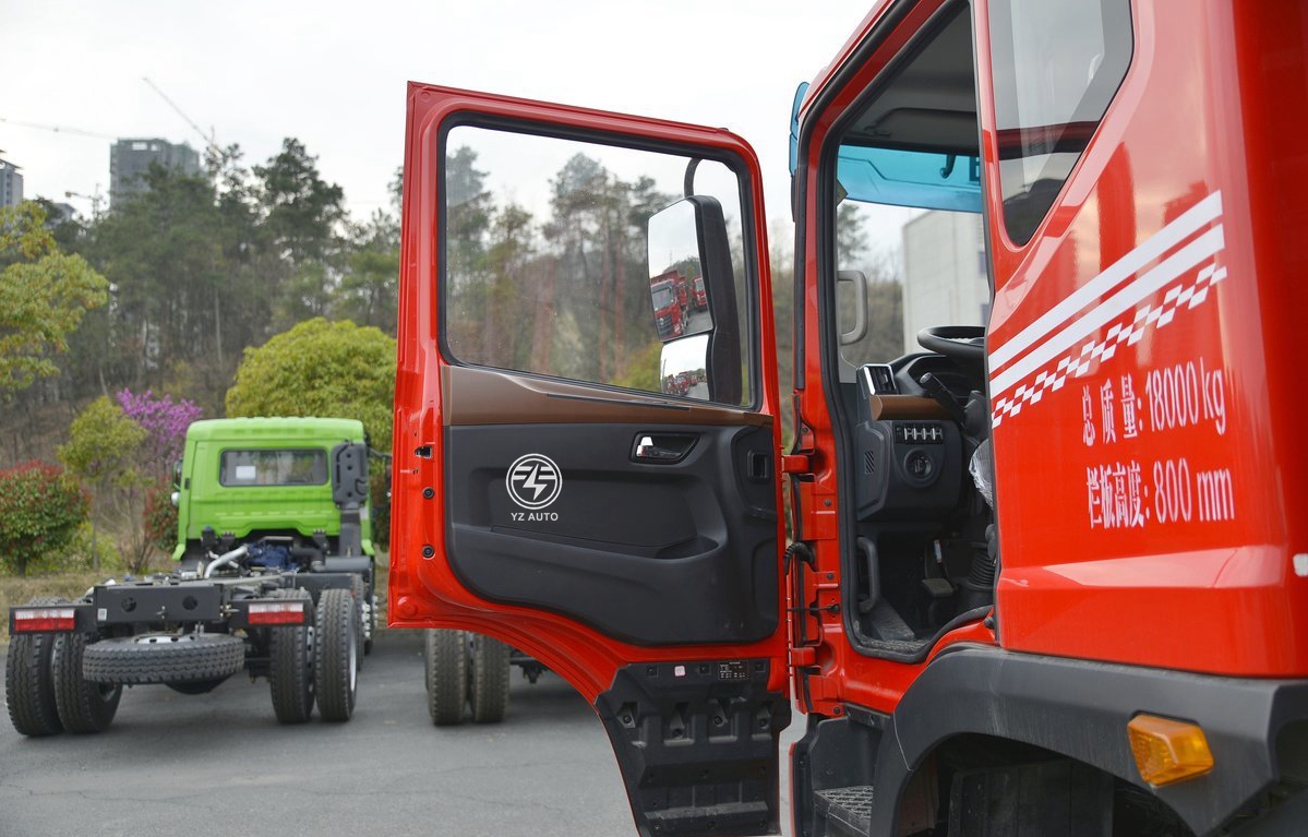 8x4 Drive Wheel Tipping Dump Truck With Advanced ESC System