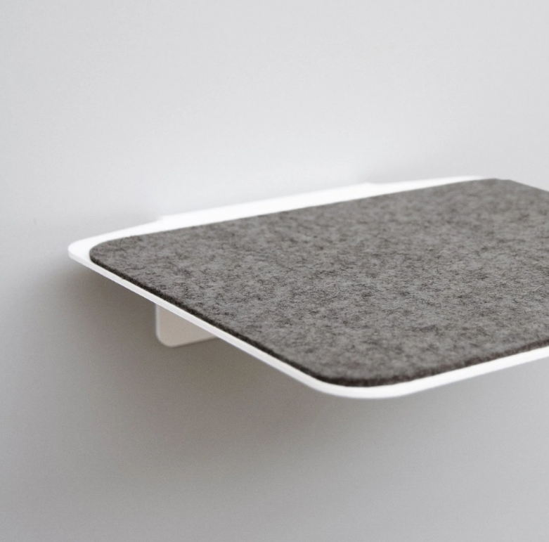 Modern Metal Cat Room Wall Seat with Stamping Parts Installation Wall Mount Pre Drill