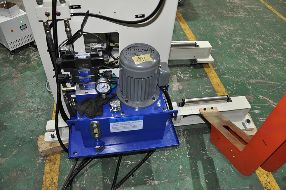 800 mm Width Metal Sheet High Precision Punch Feeder Uncoiler Equipment
