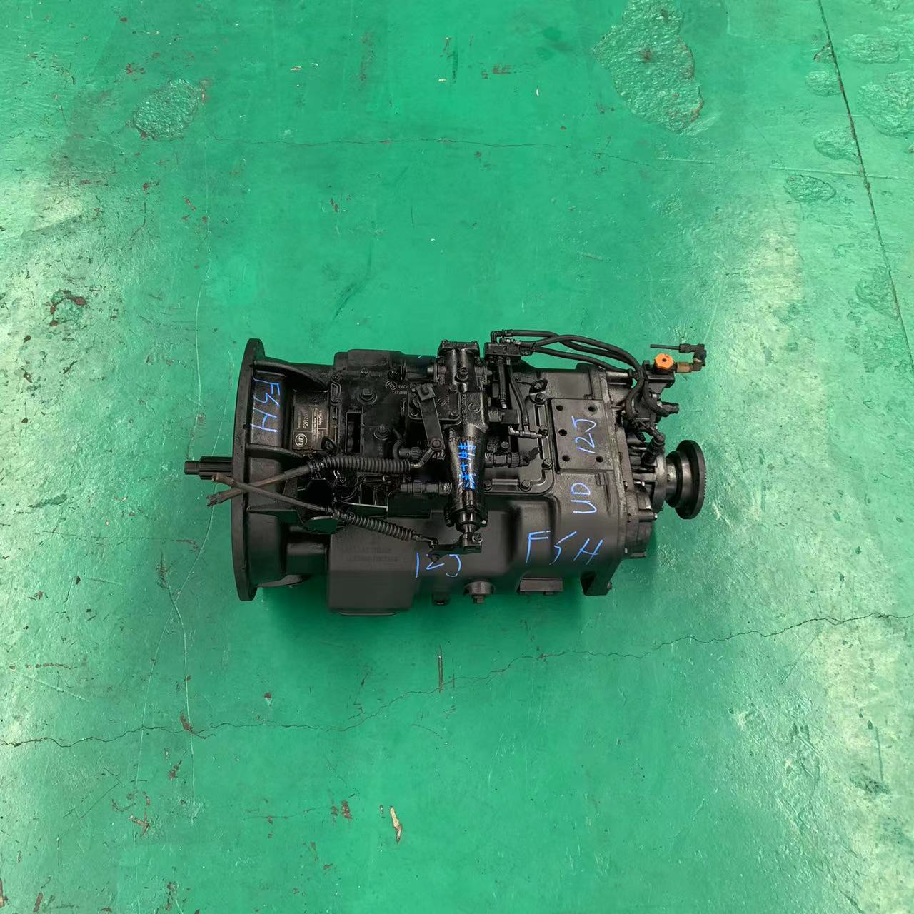 Aluminum 12-Speed Transmission for UD M11 D11 Used in Arrant Equipment